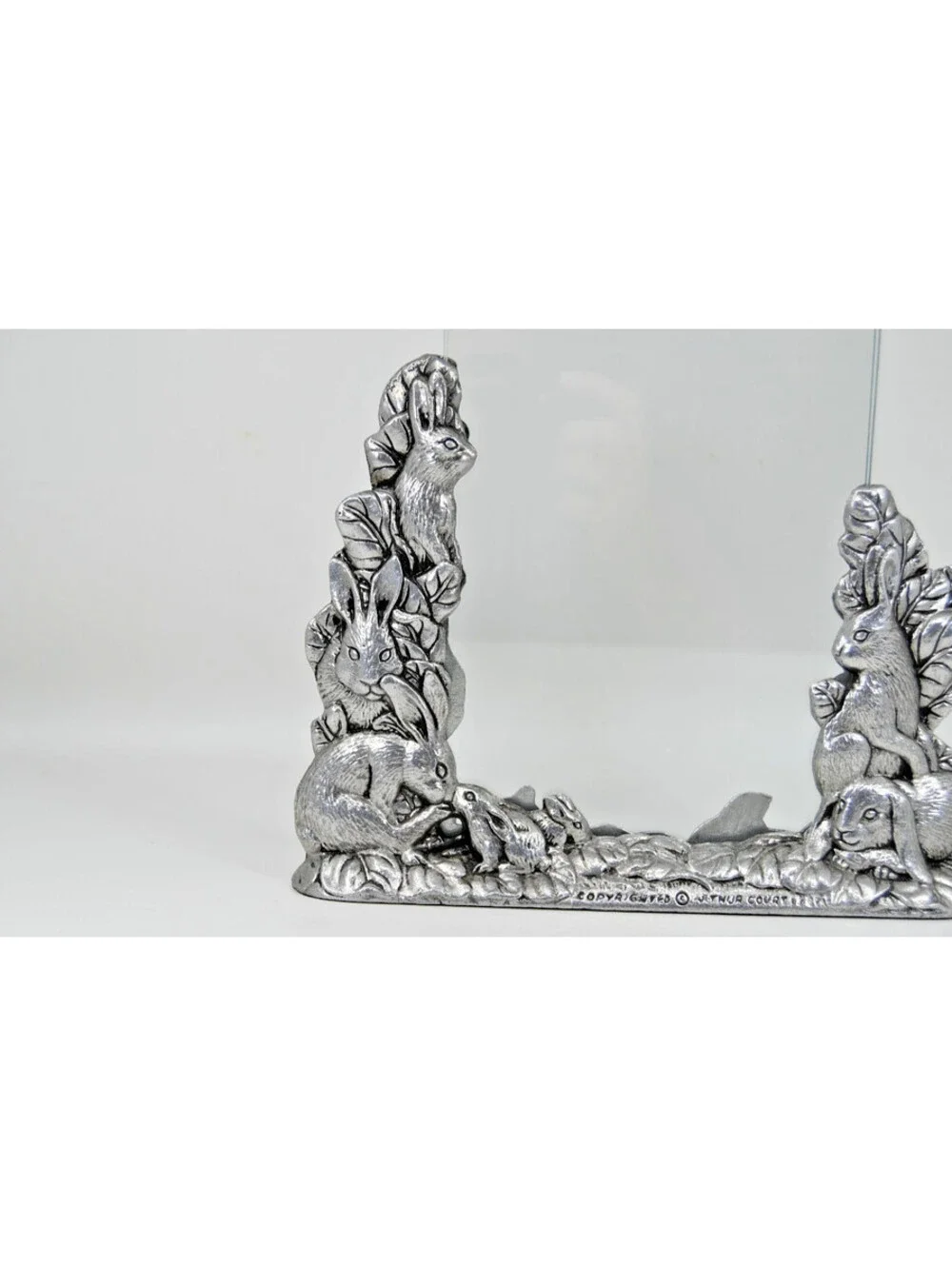 Vintage Arthur Court Bunny Rabbit Cast Aluminum Floating Picture Frame 1989 5x7